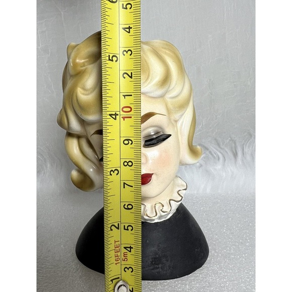 Vintage Inarco E-2006 Vintage Lady Head Vase - Picture 2 of 9